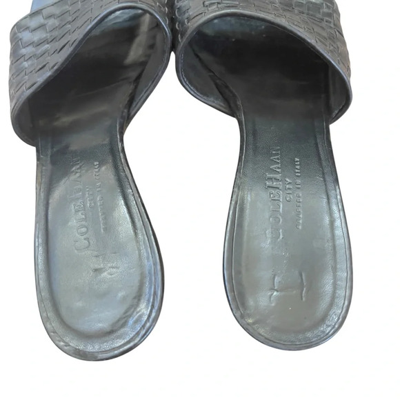 Cole Haan City Crafted in Italy Woven Black Leather 3 inch kitten heel - Picture 6 of 8